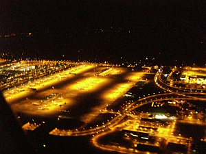 flughafen_nacht.png
